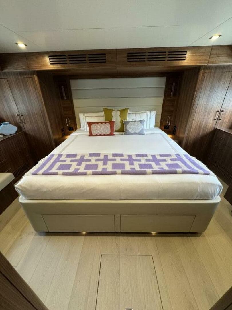 2022 Sirena 58 Flybridge — photo 38