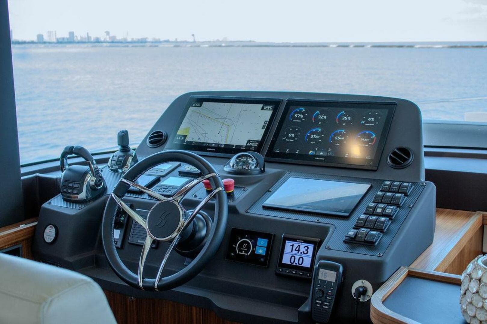 2022 Sirena 58 Flybridge — photo 32