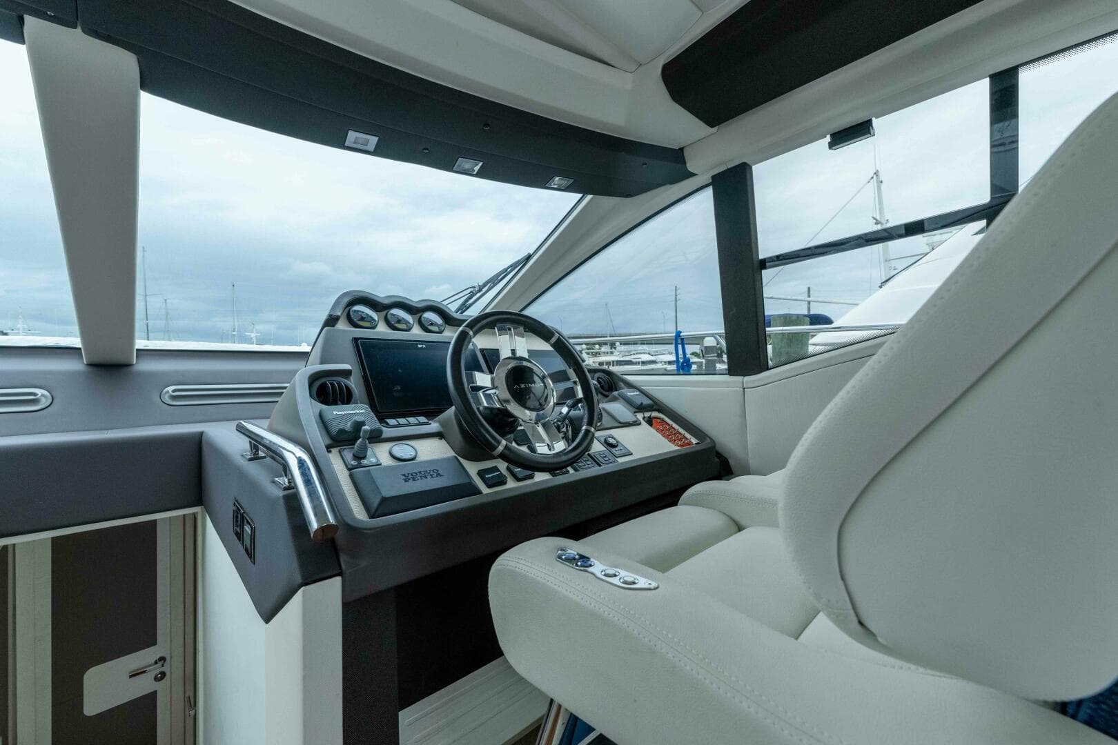 2015 Azimut 55S Lithium — photo 68