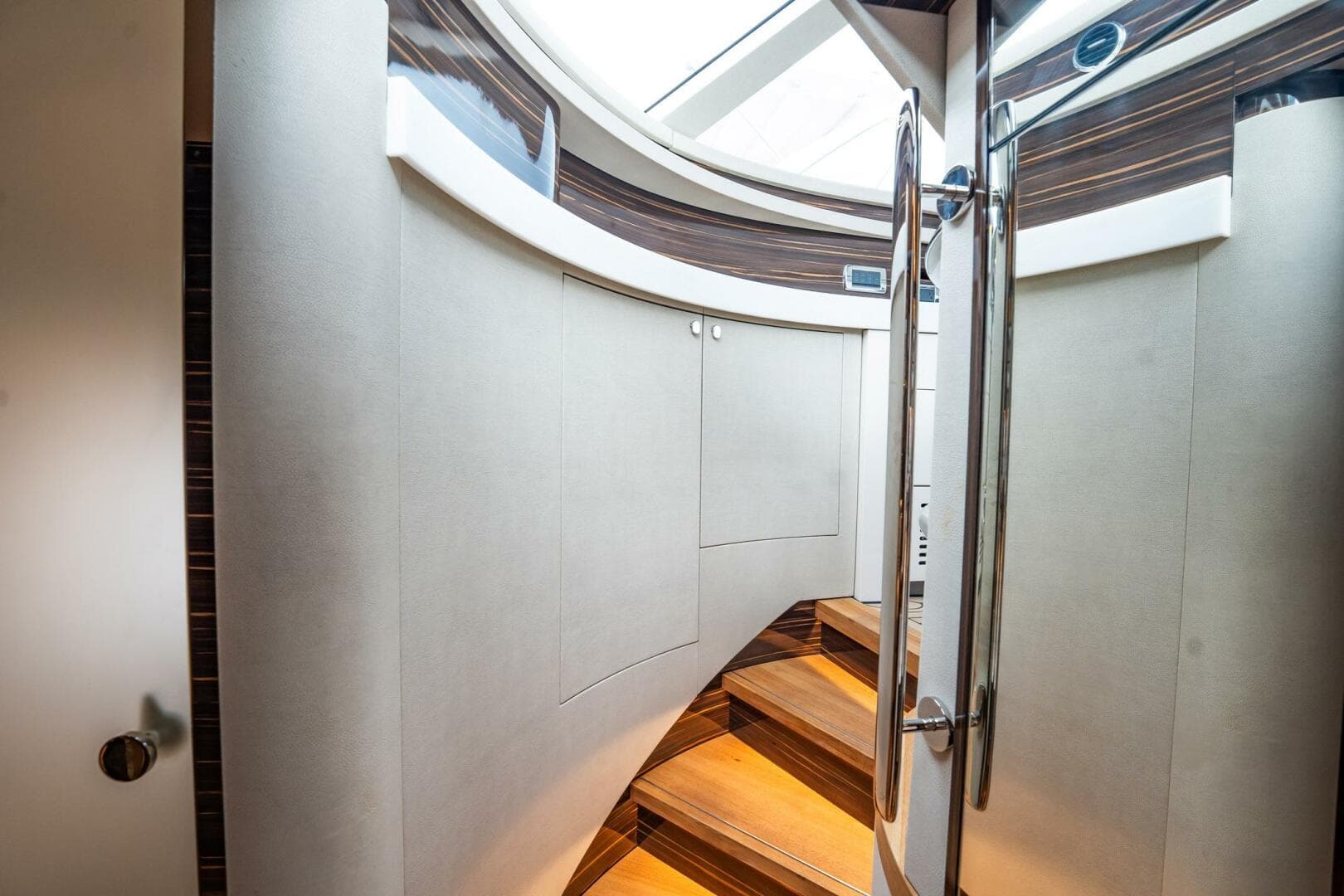 2025 Zeelander Z5 — photo 32