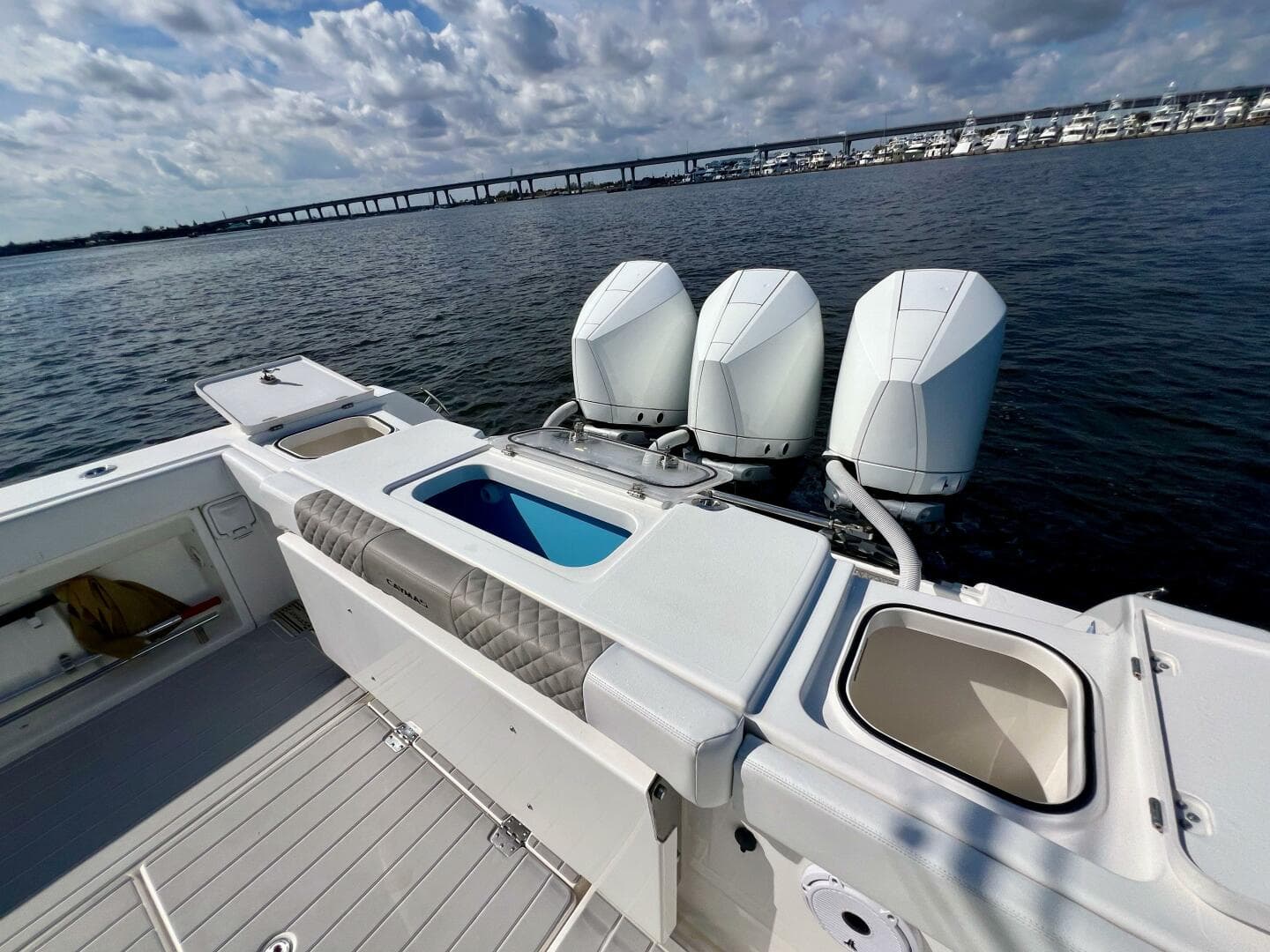 2021 Caymas 341 CC — photo 18