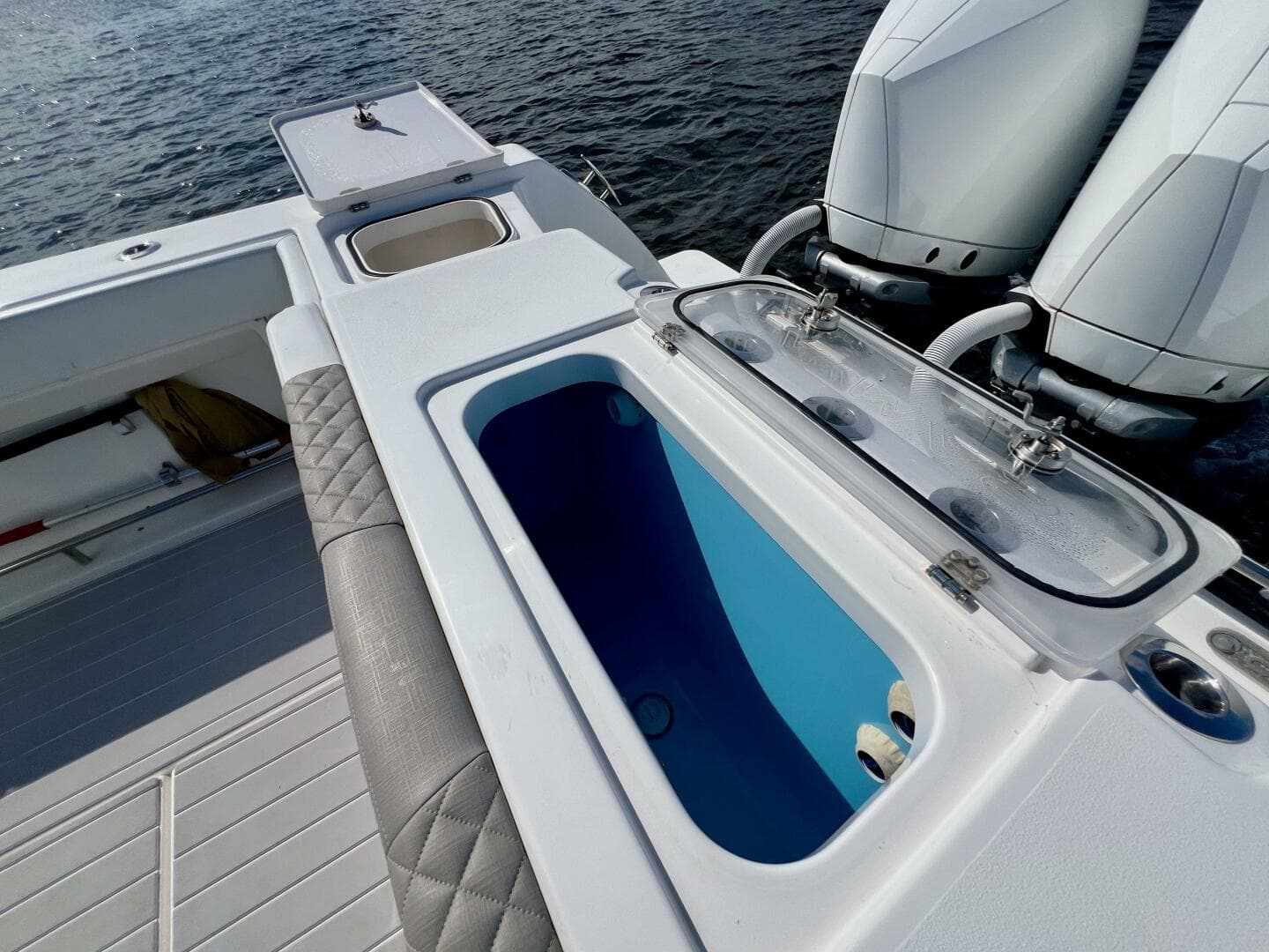 2021 Caymas 341 CC — photo 19