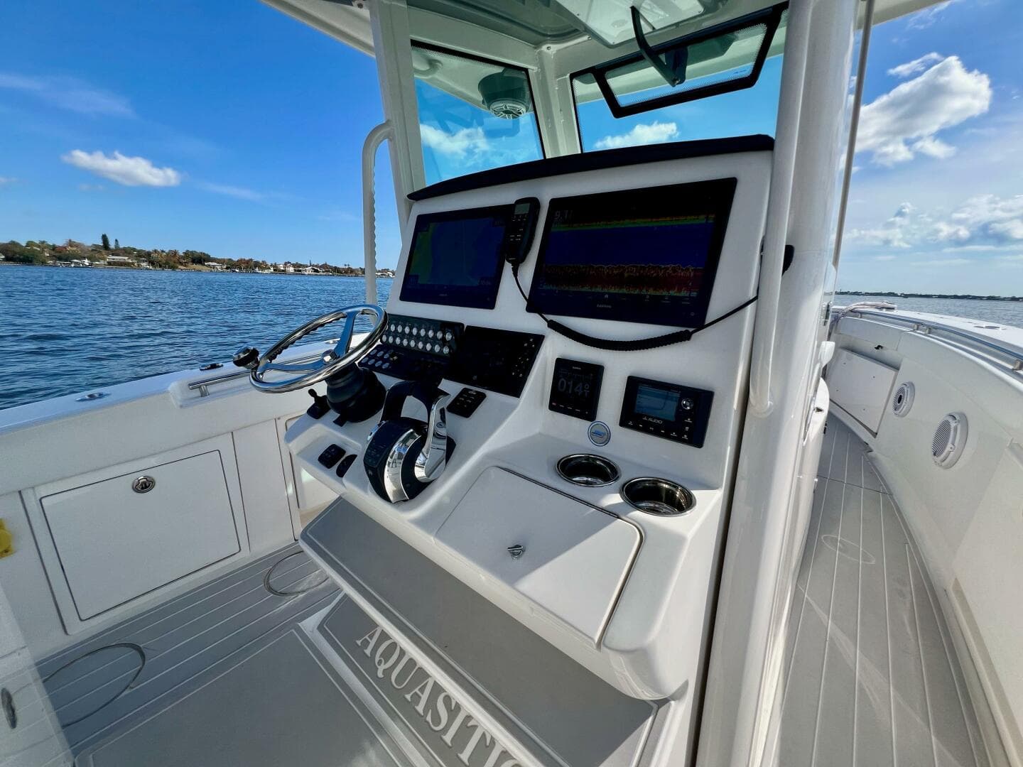 2021 Caymas 341 CC — photo 24