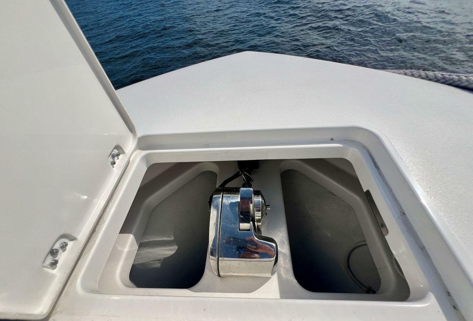 2021 Caymas 341 CC — photo 23