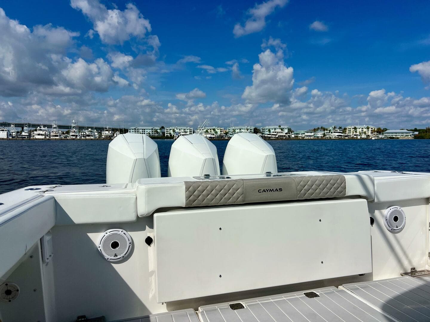 2021 Caymas 341 CC — photo 6