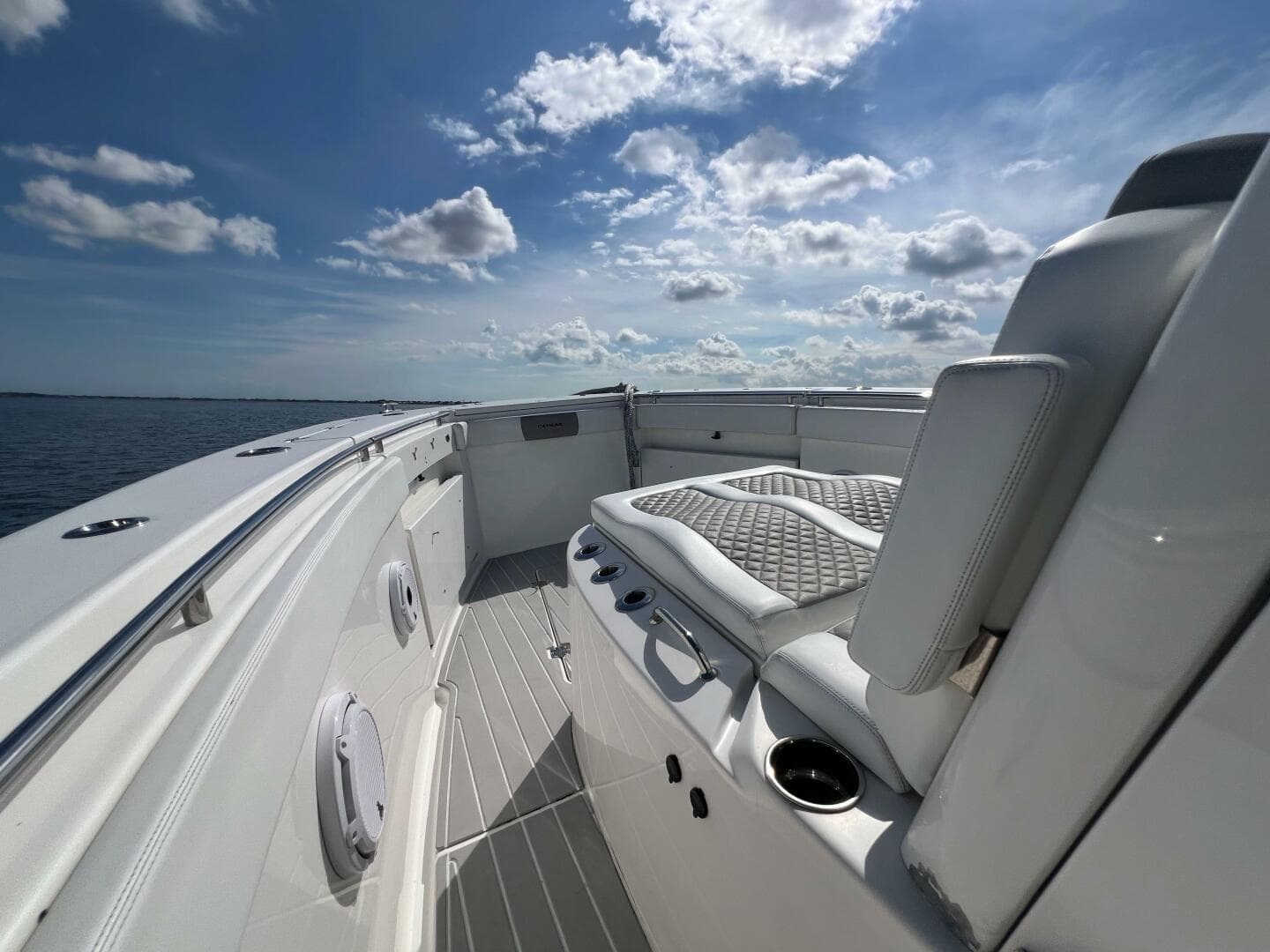 2021 Caymas 341 CC — photo 14