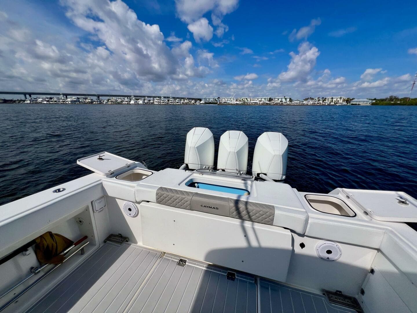 2021 Caymas 341 CC — photo 17