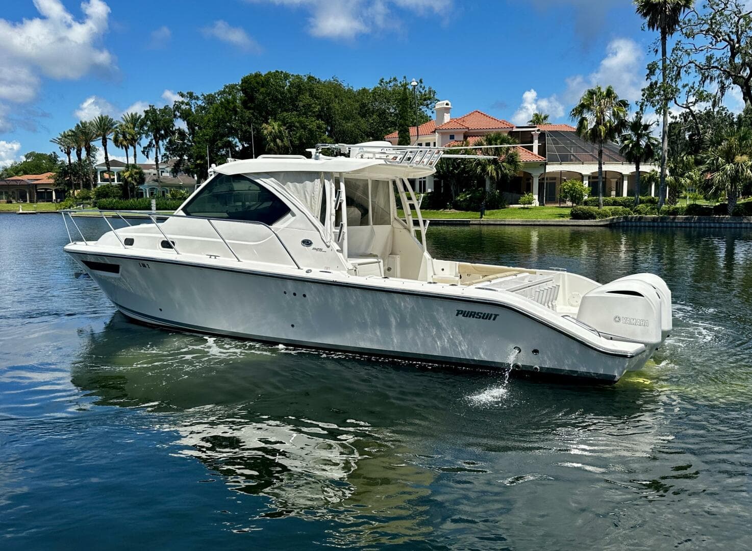 2019 Pursuit 325 OS — photo 6