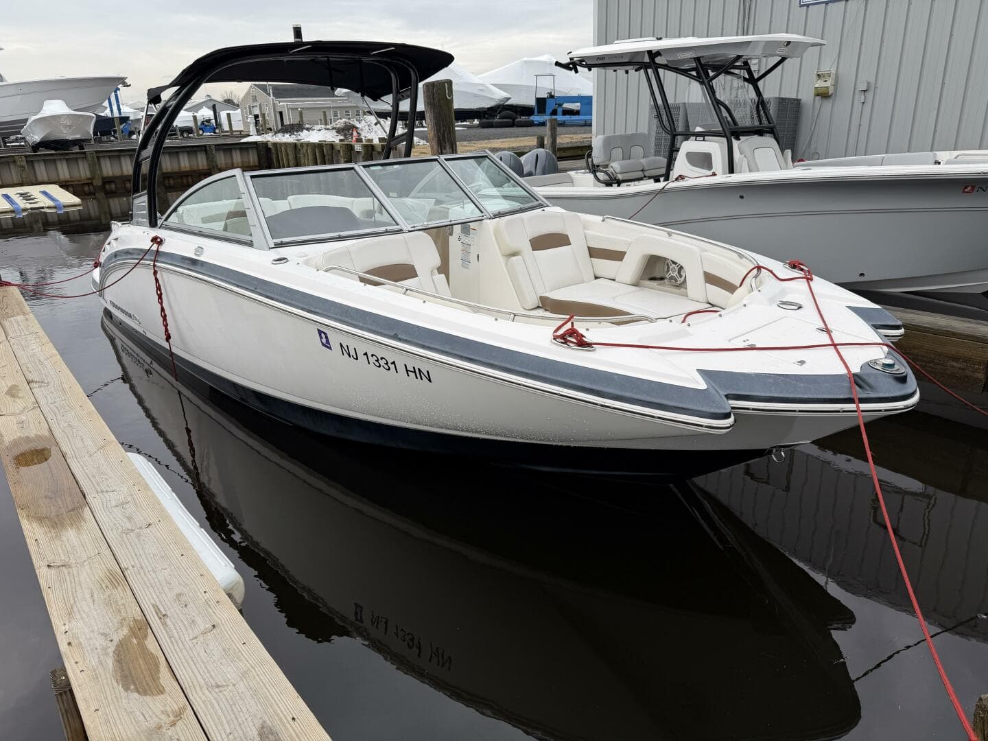 2016 Chaparral 264 Sunsesta