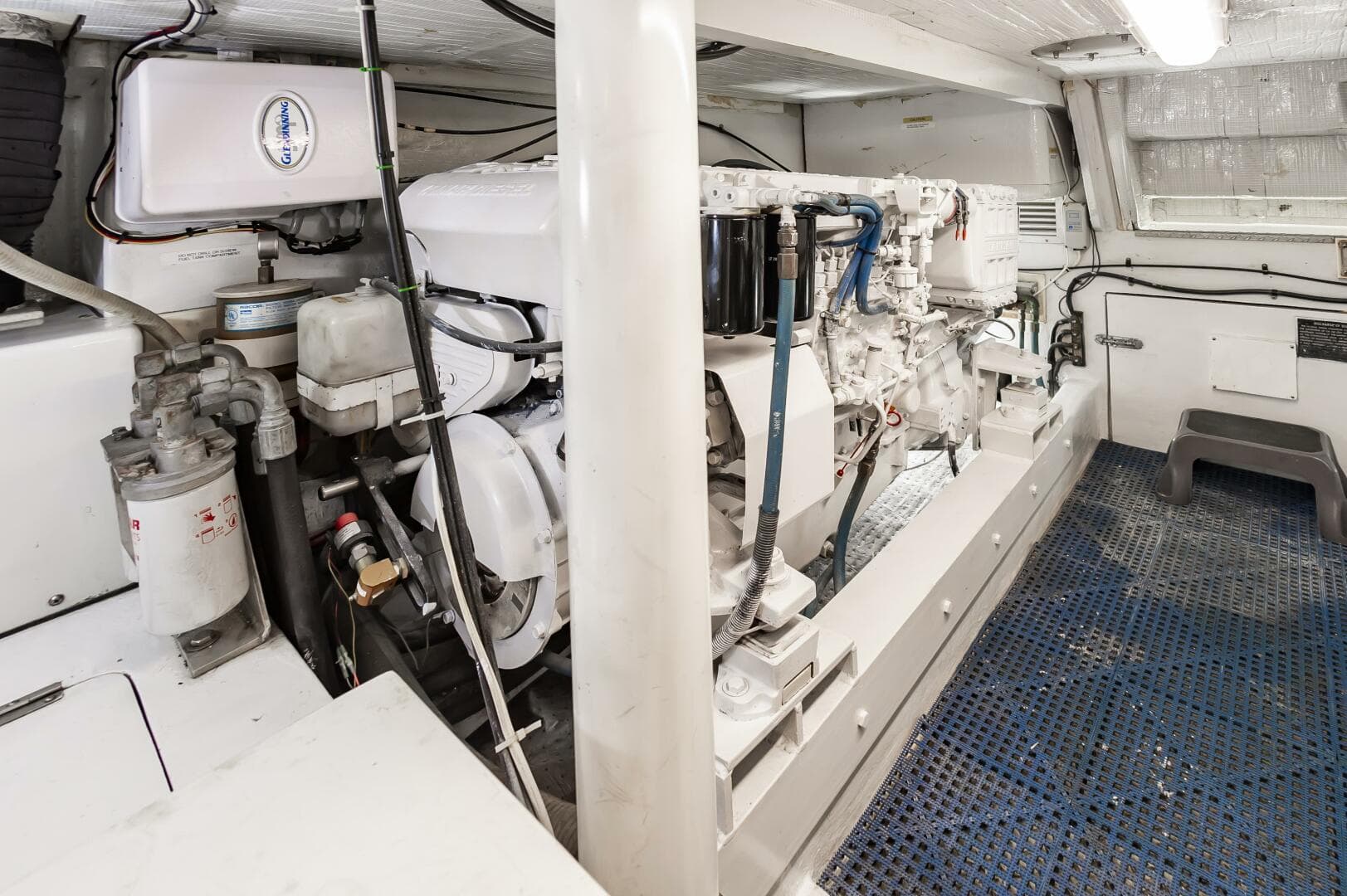 2003 Custom Carolina 40 Layton Express — photo 11