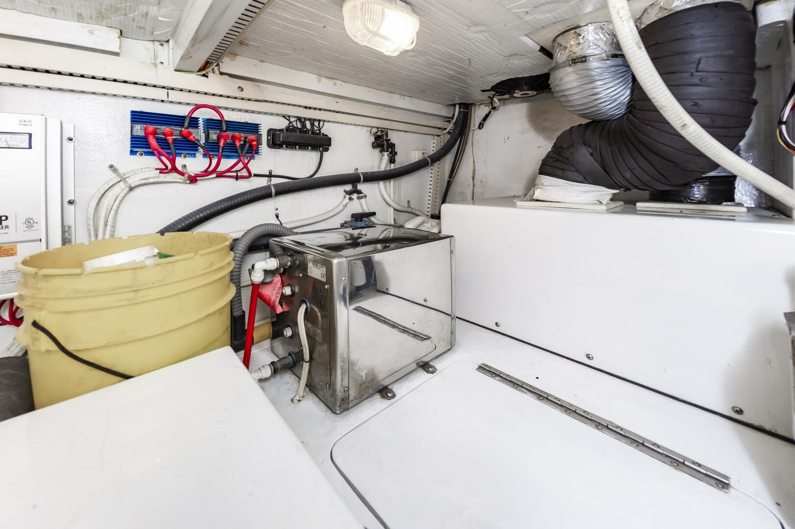 2003 Custom Carolina 40 Layton Express — photo 49