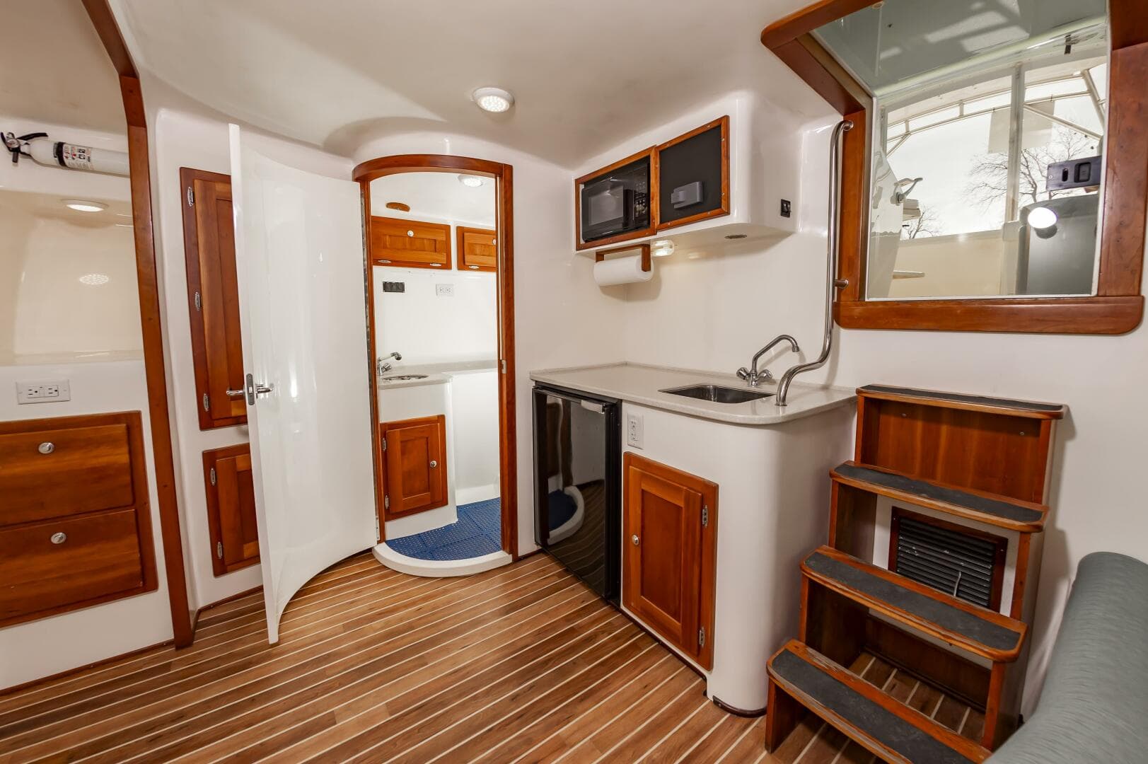 2003 Custom Carolina 40 Layton Express — photo 31