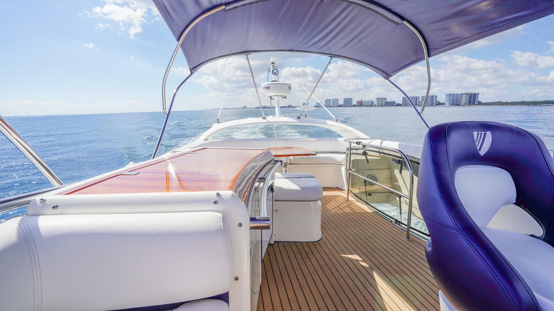 2009 Fairline — photo 48