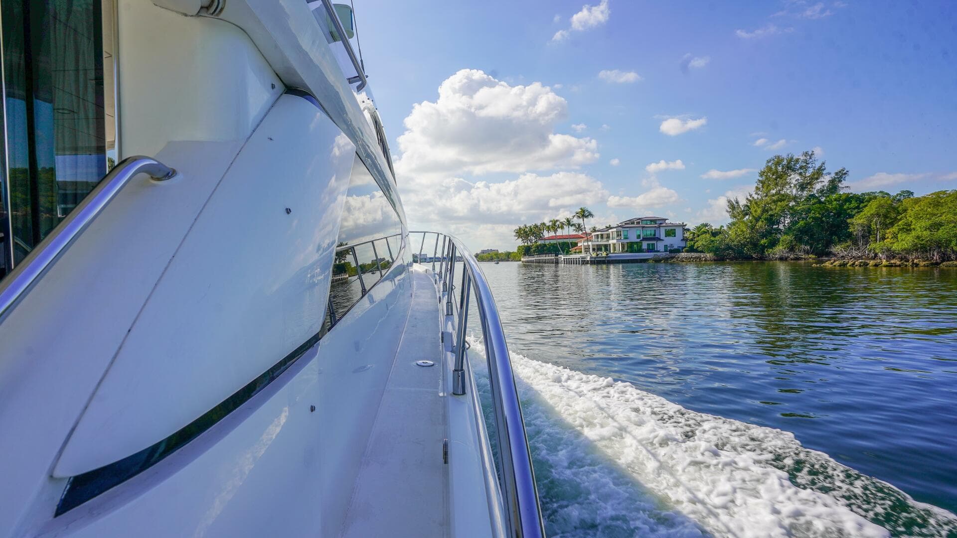 2009 Fairline — photo 44