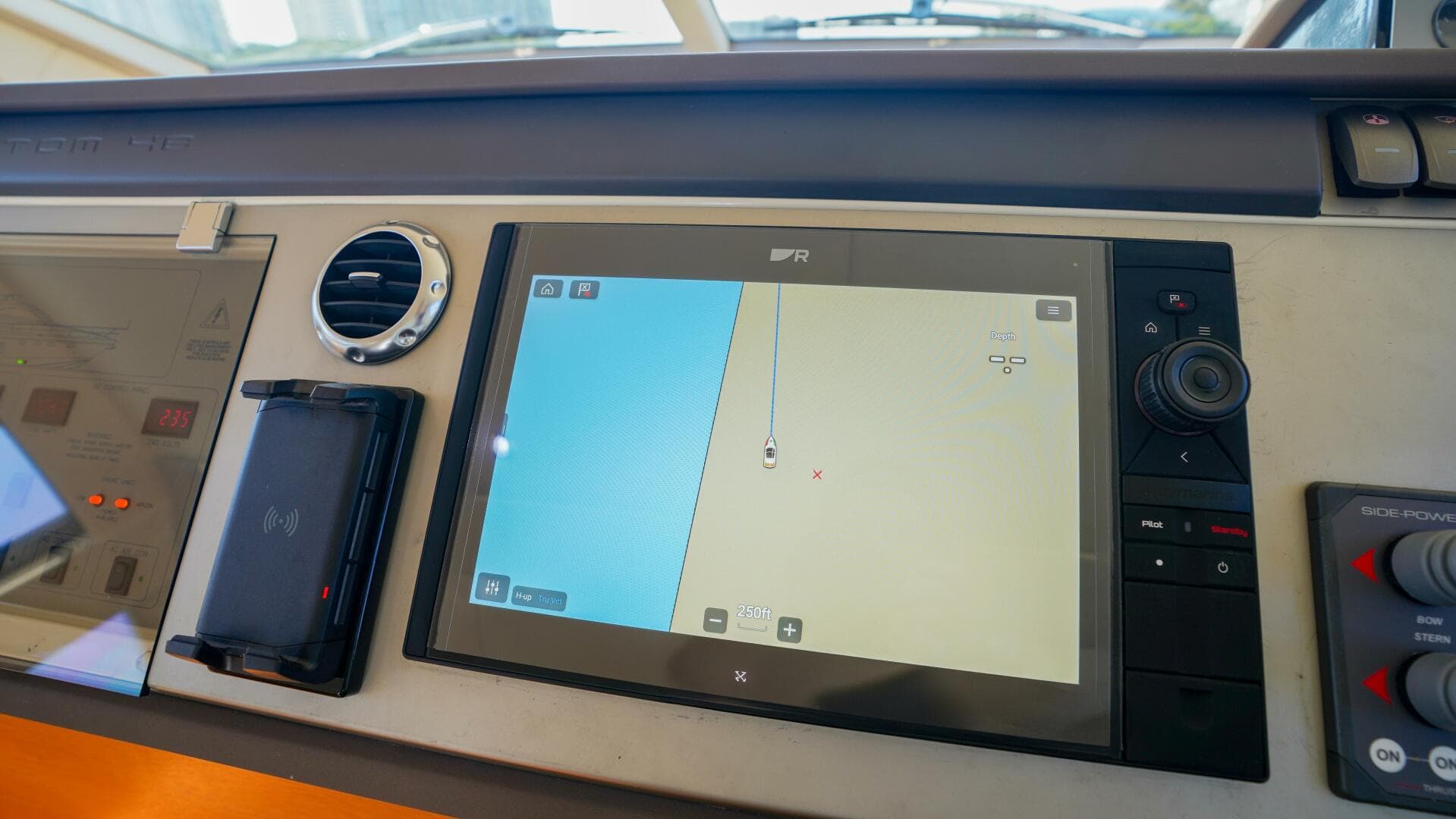 2009 Fairline — photo 22