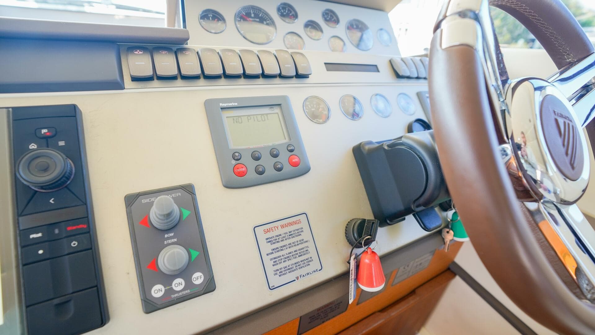 2009 Fairline — photo 19