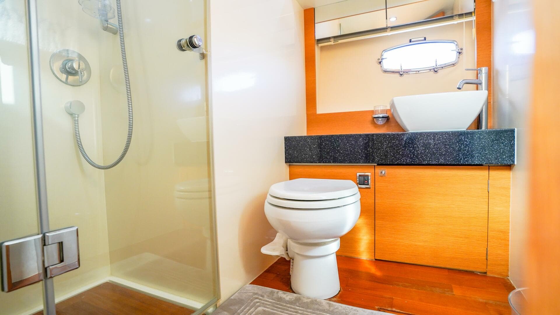 2009 Fairline — photo 31