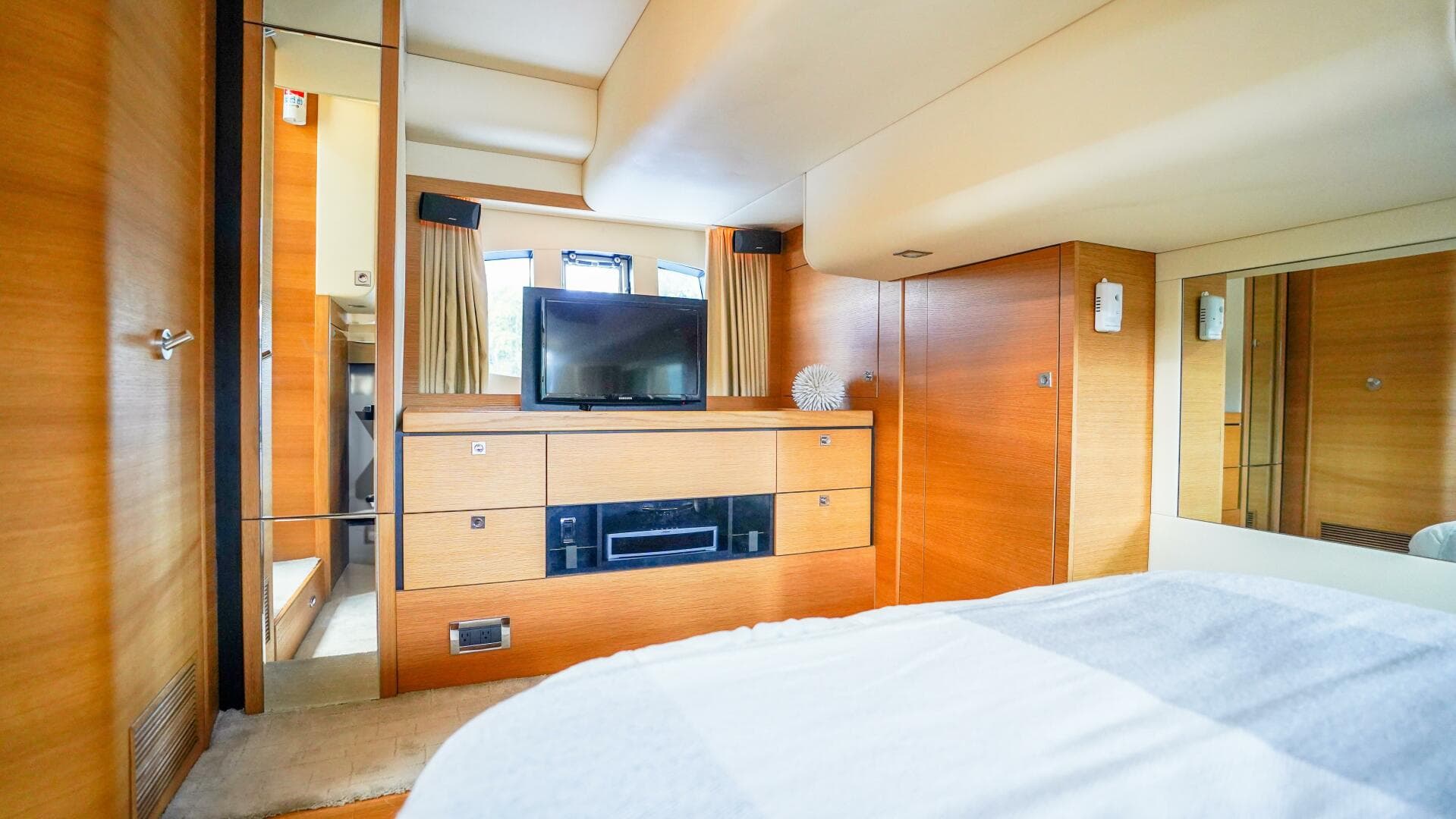 2009 Fairline — photo 29