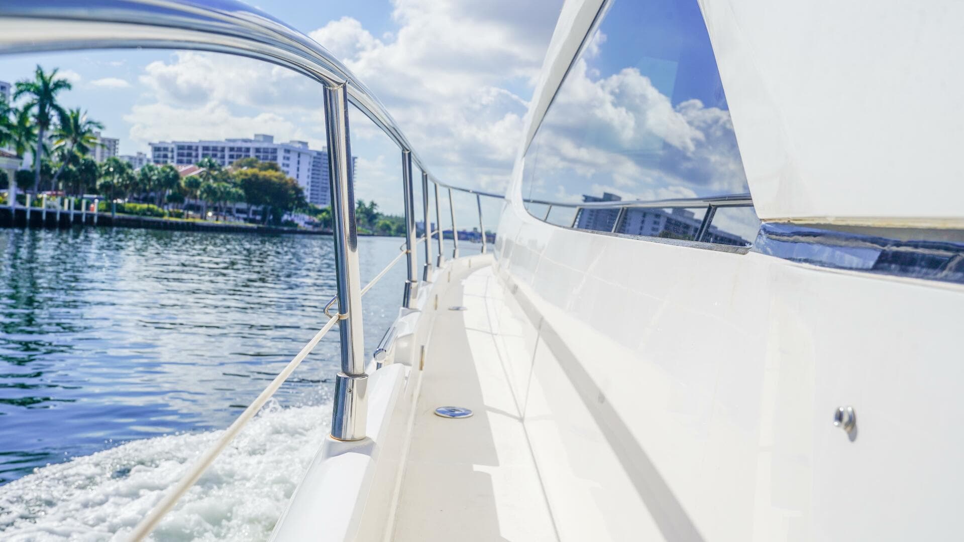 2009 Fairline — photo 39