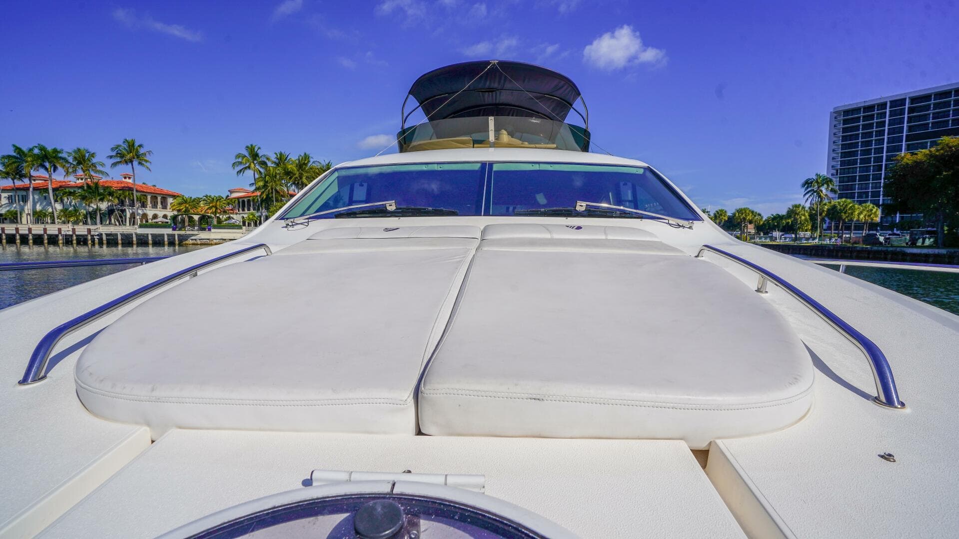 2009 Fairline — photo 42