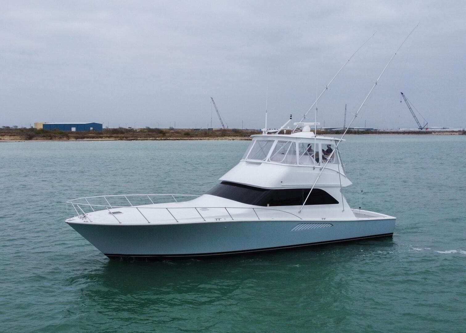 2005 Viking 52 Convertible — photo 45