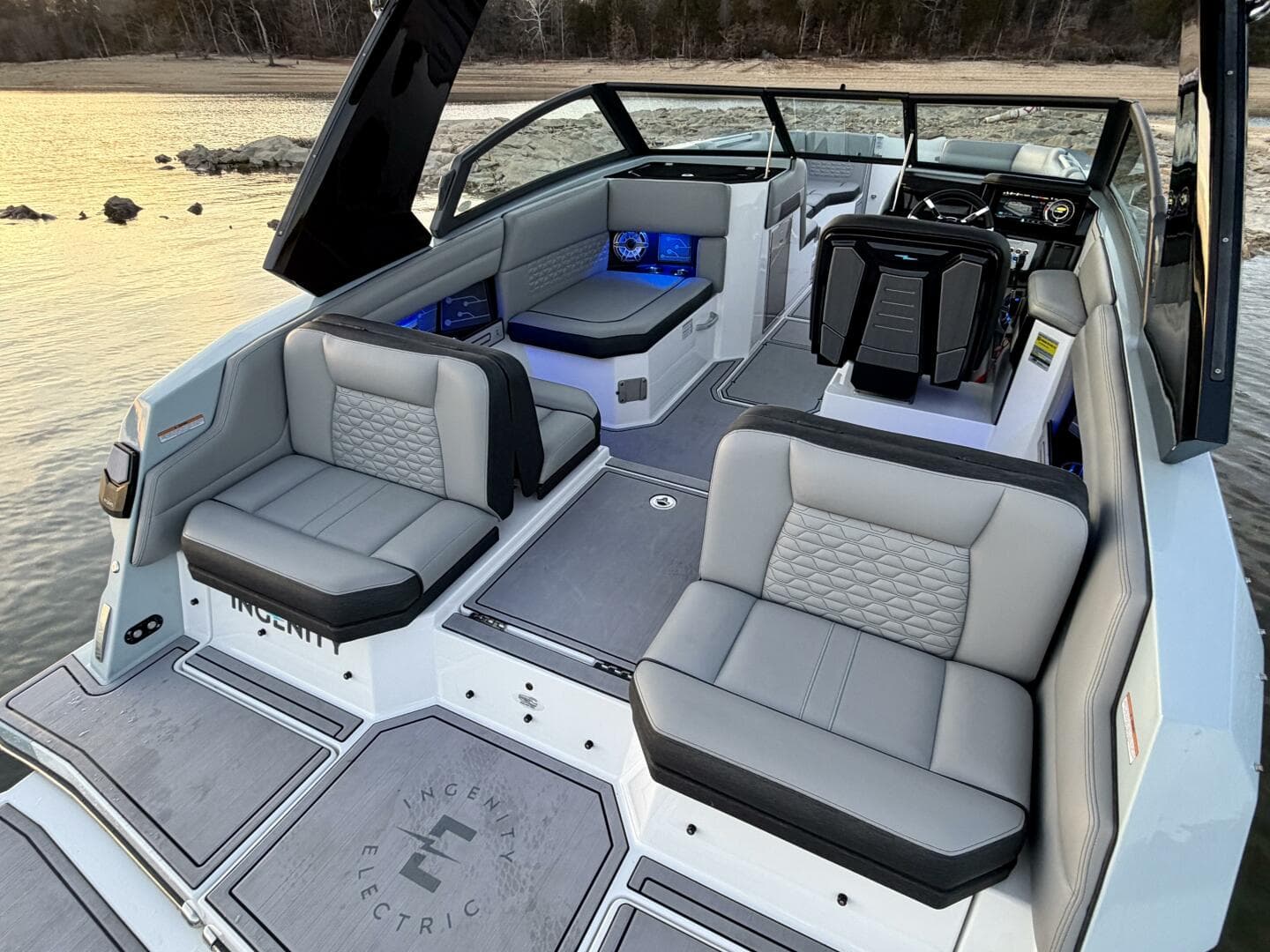 2023 Correct Craft Ingenity 23 El 2 Electric — photo 86