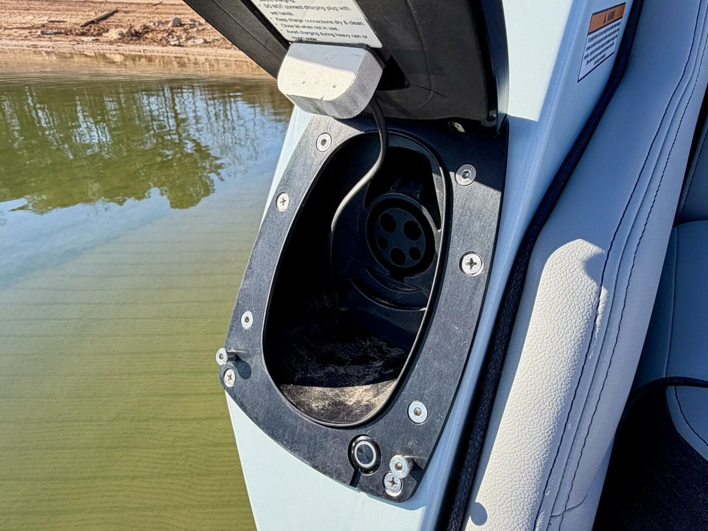 2023 Correct Craft Ingenity 23 El 2 Electric — photo 113