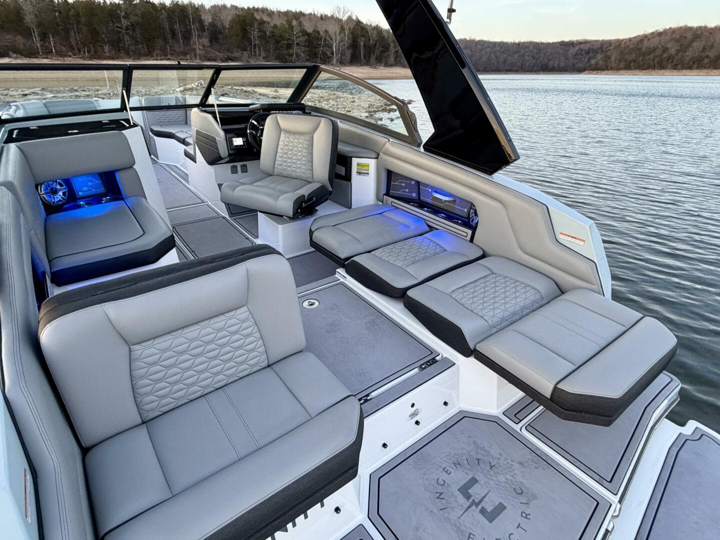 2023 Correct Craft Ingenity 23 El 2 Electric — photo 91