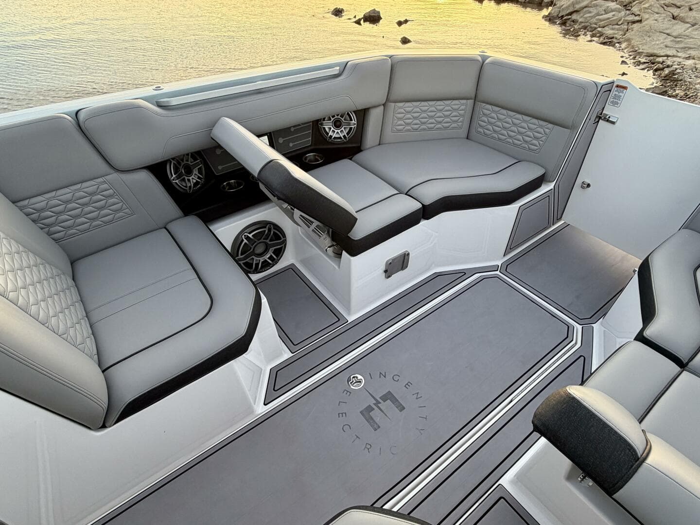 2023 Correct Craft Ingenity 23 El 2 Electric — photo 53