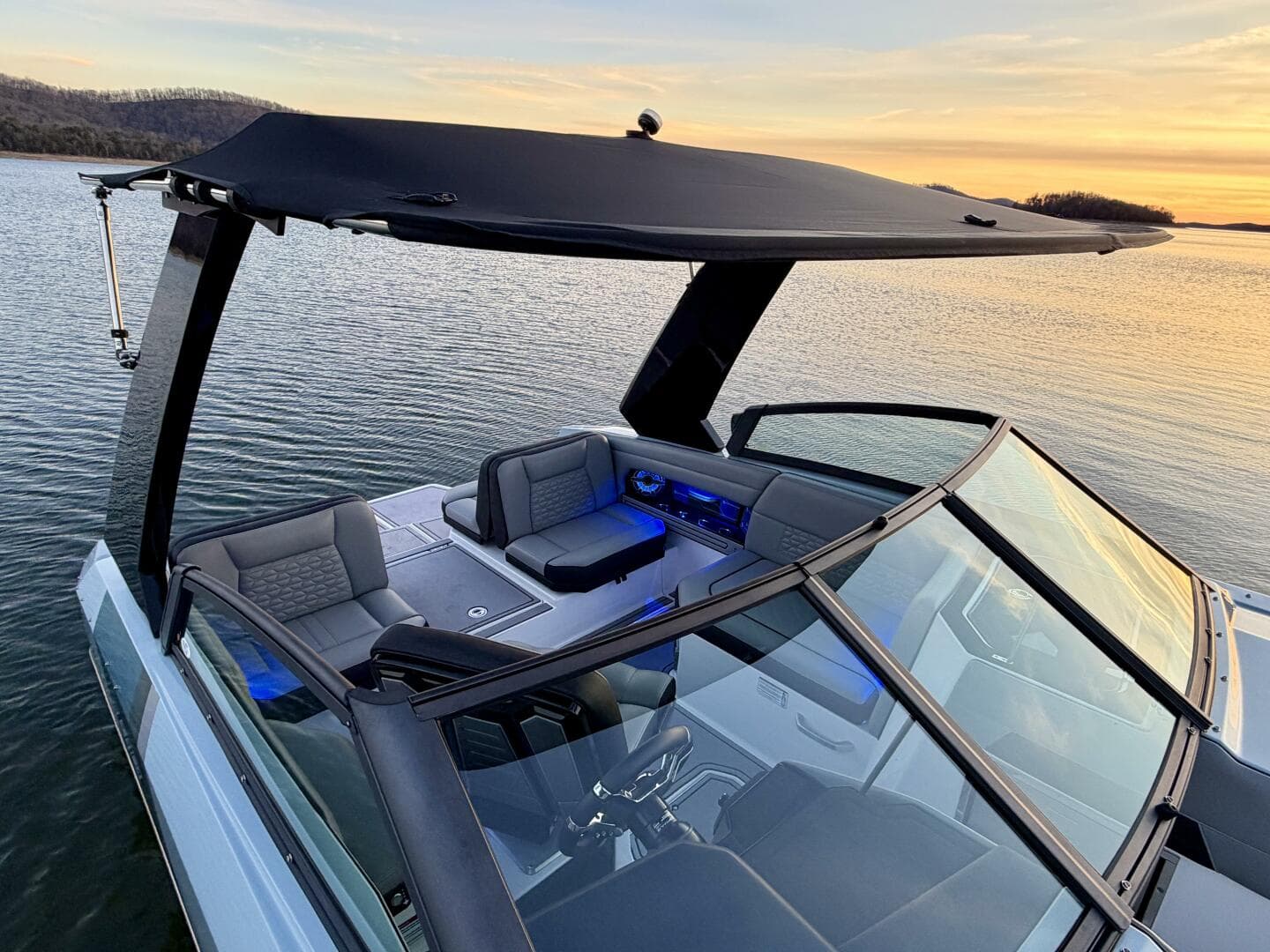 2023 Correct Craft Ingenity 23 El 2 Electric — photo 95