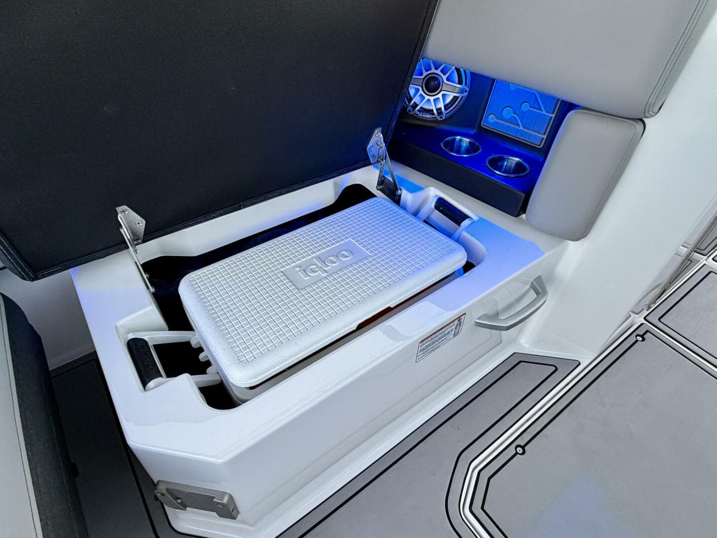 2023 Correct Craft Ingenity 23 El 2 Electric — photo 79