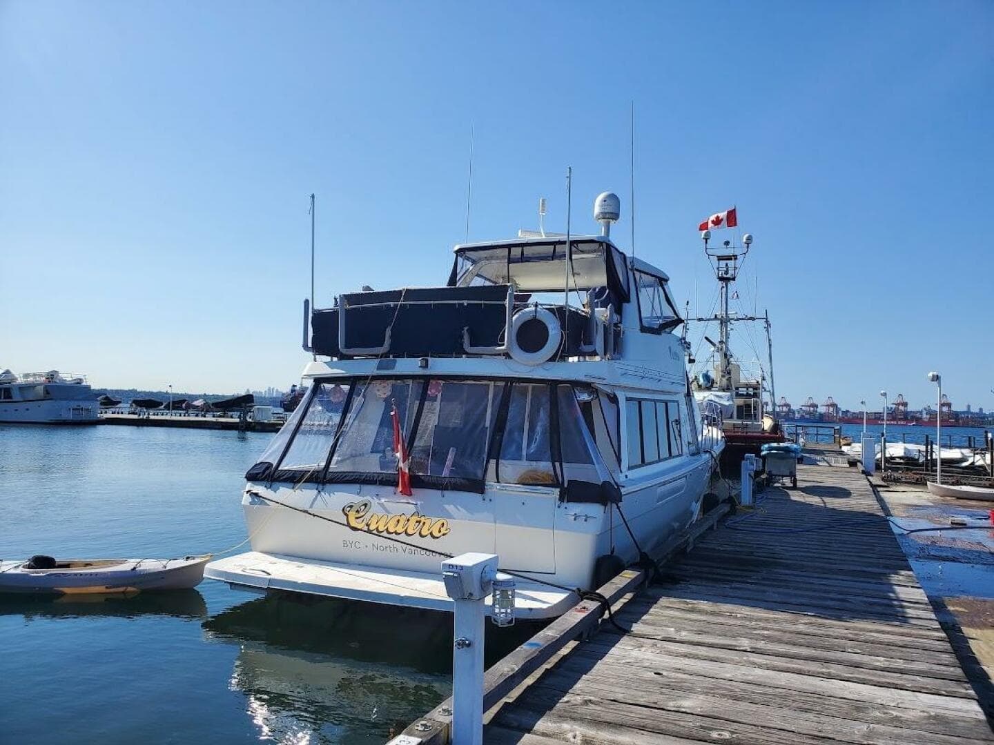 1998 Bayliner 4788 — photo 3