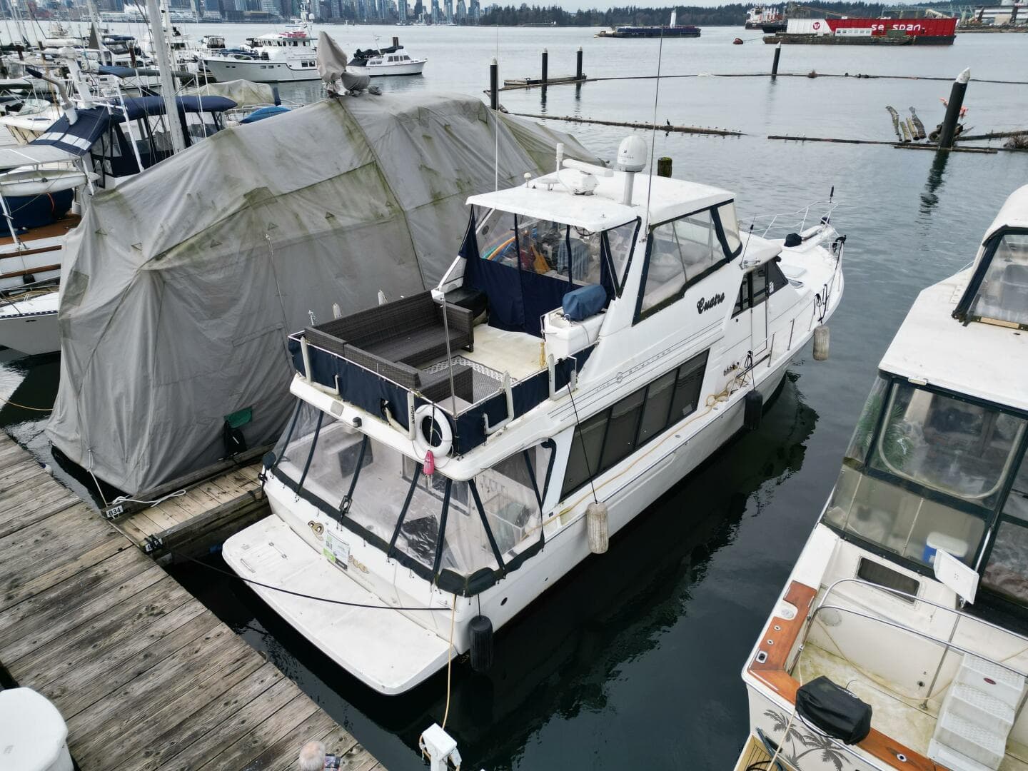 1998 Bayliner 4788 — photo 4