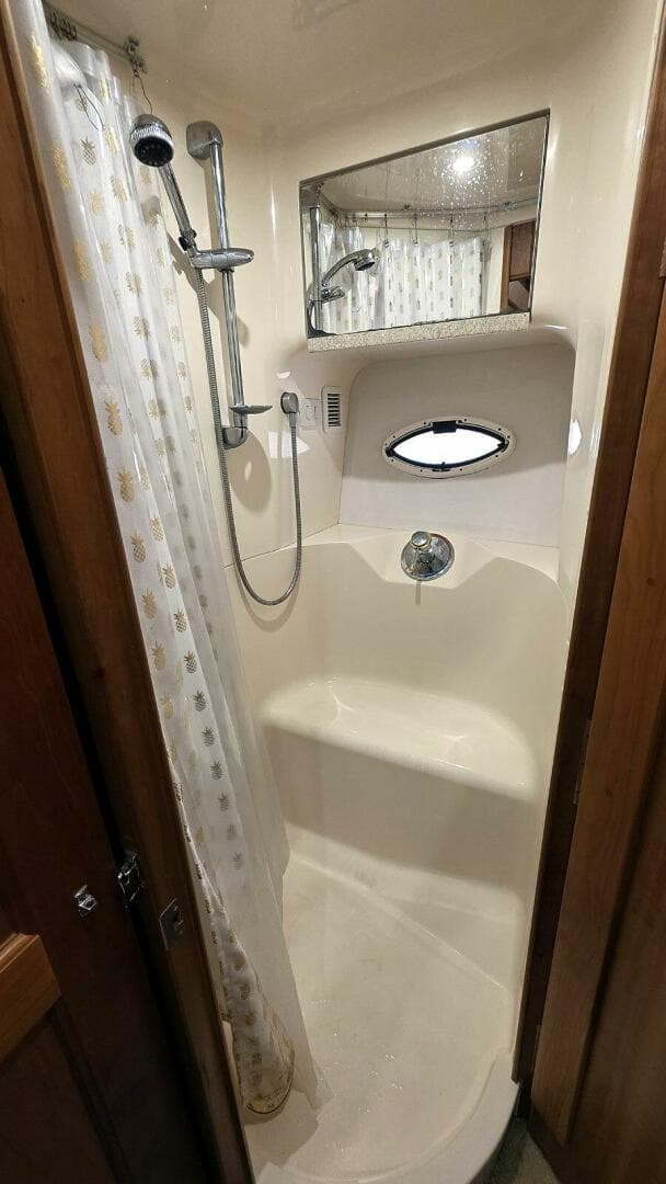 2001 Silverton 410 Sport Bridge — photo 29