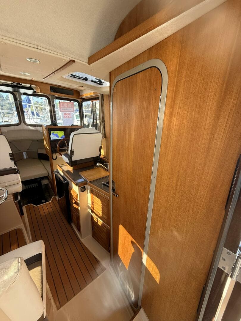 2016 Ranger Tugs R-25 Sc — photo 34