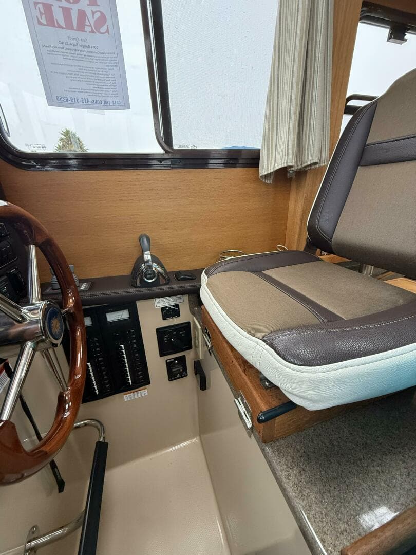 2016 Ranger Tugs R-25 Sc — photo 37