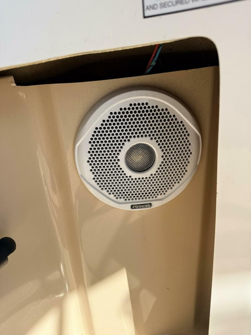 2016 Ranger Tugs R-25 Sc — photo 21