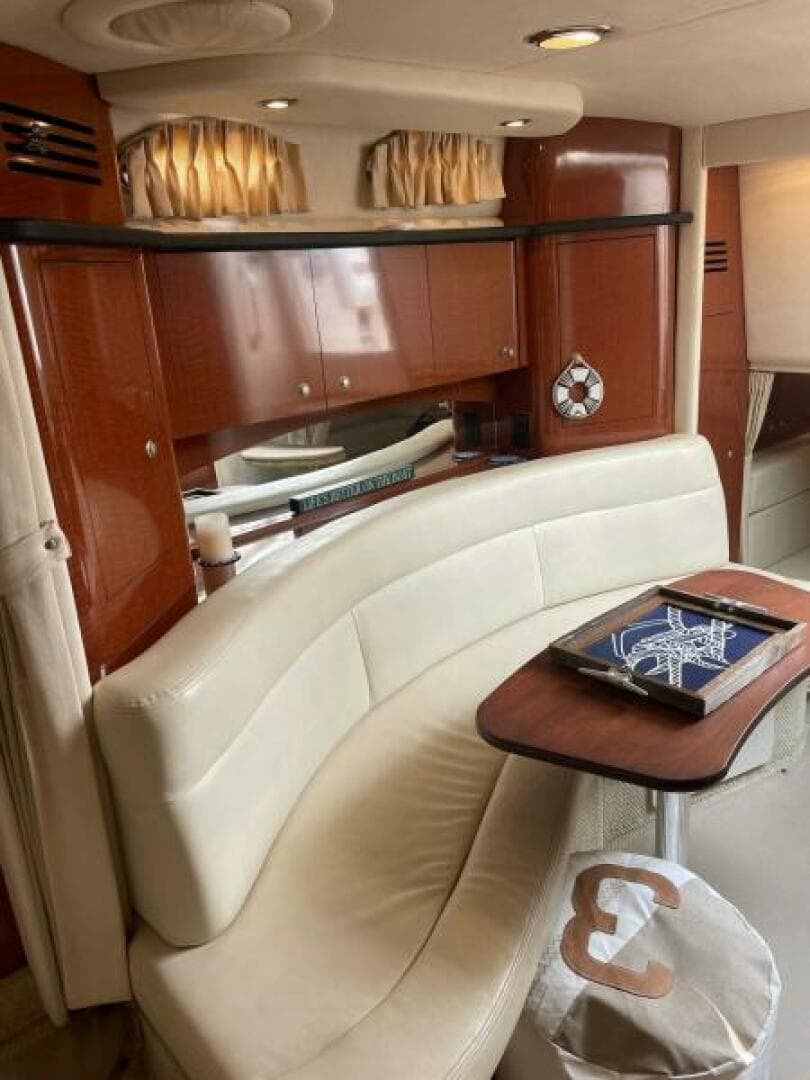 2005 Sea Ray 320 Sundancer — photo 20