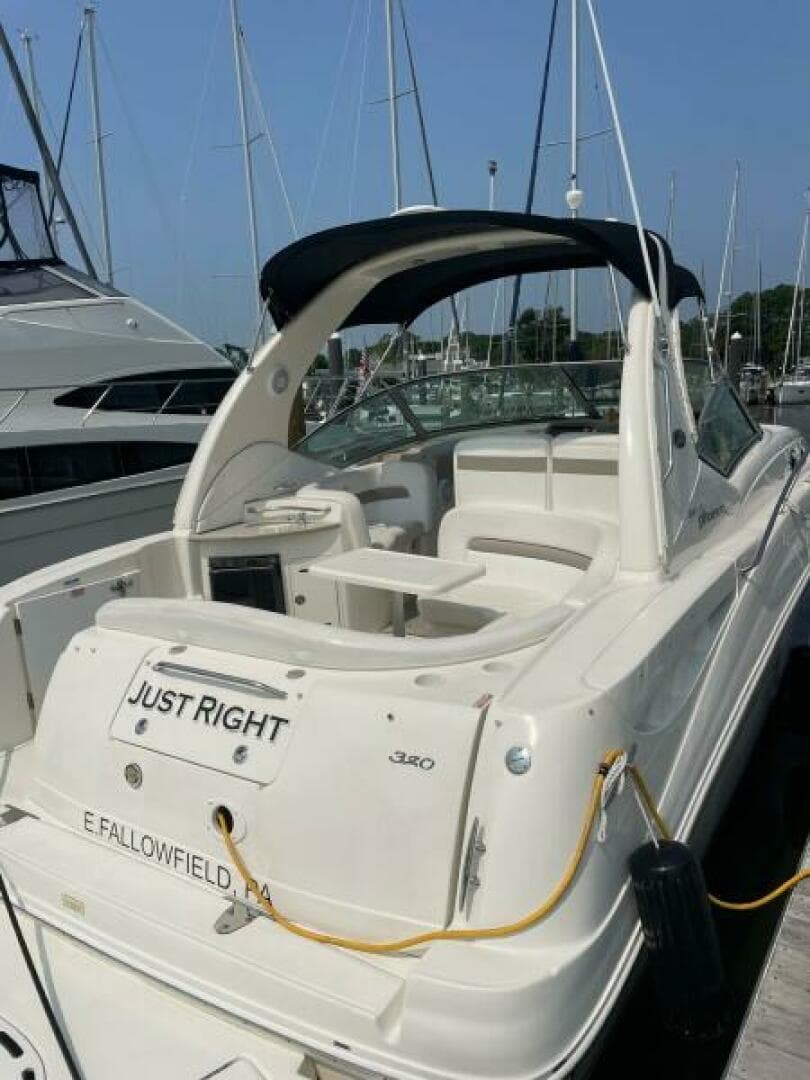 2005 Sea Ray 320 Sundancer — photo 6