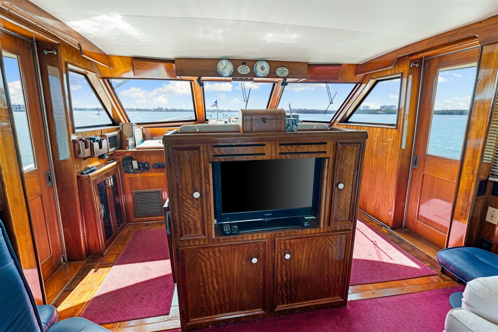 1979 Hatteras 53 Classic — photo 42