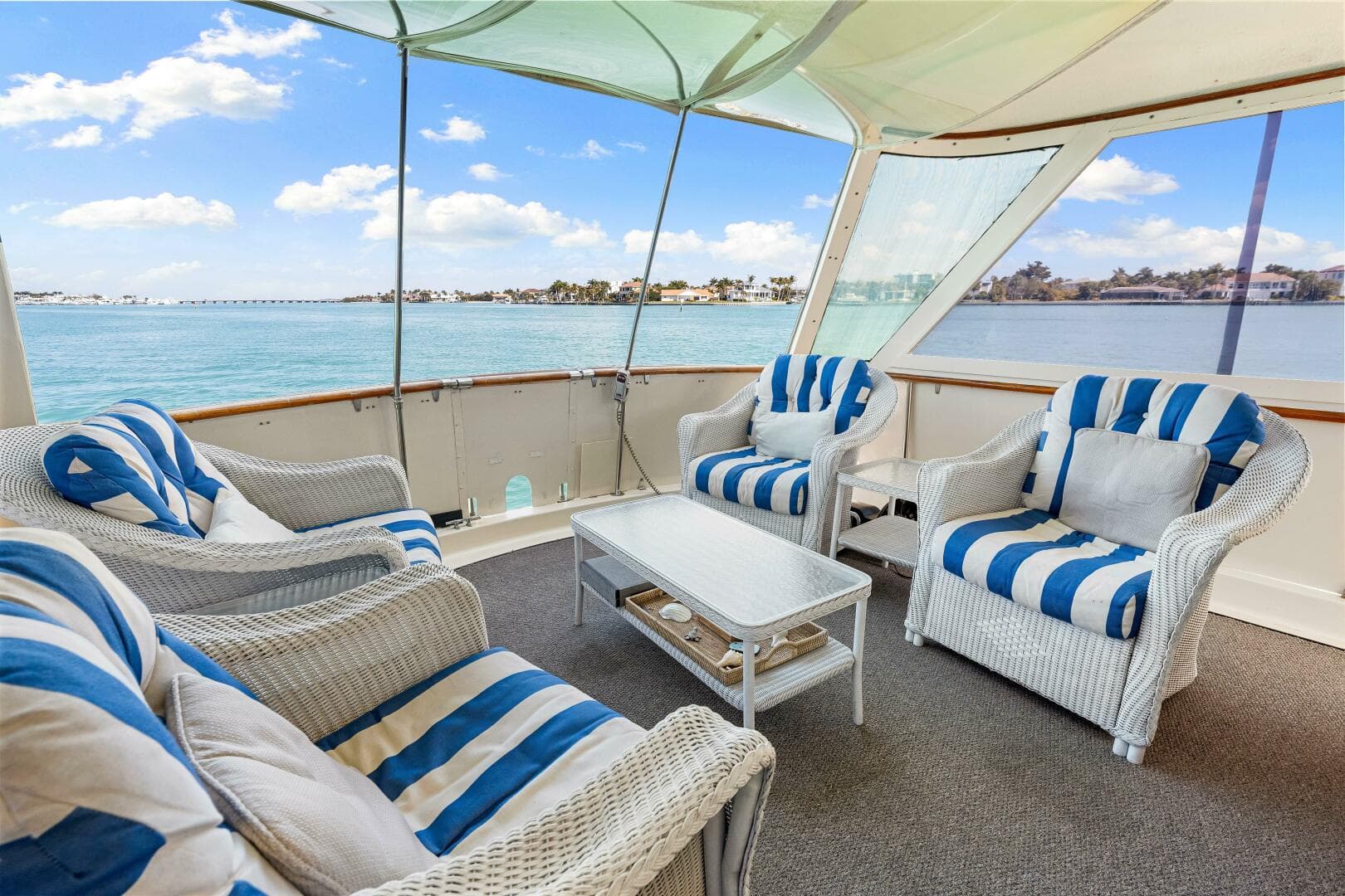 1979 Hatteras 53 Classic — photo 36