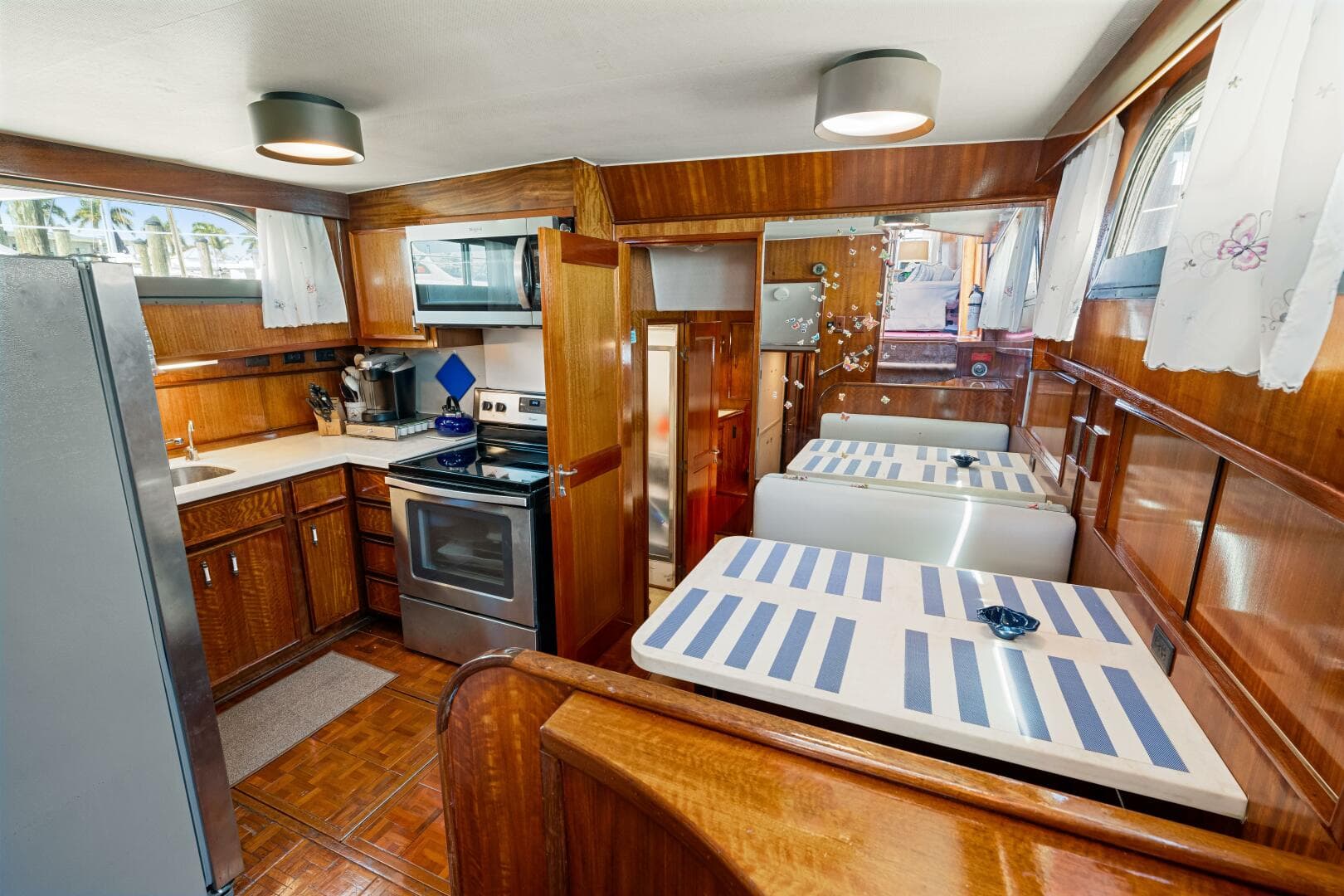 1979 Hatteras 53 Classic — photo 49