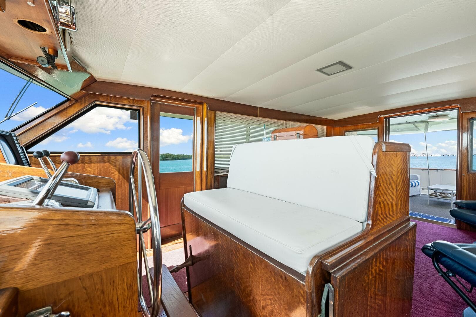 1979 Hatteras 53 Classic — photo 47
