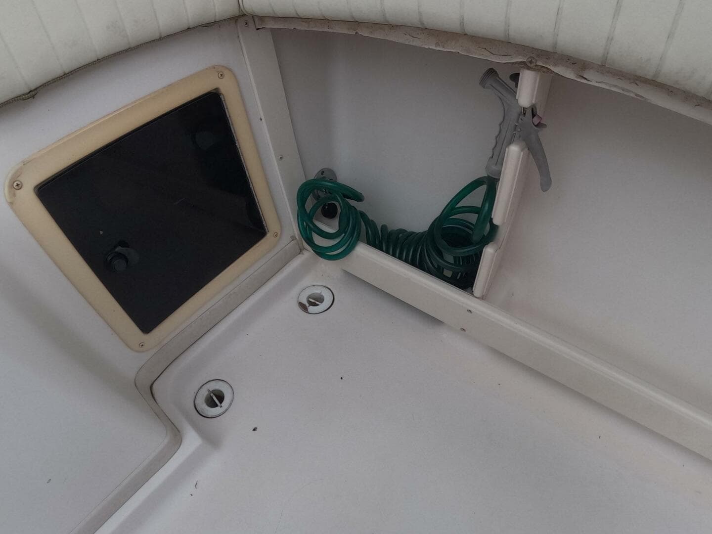 2001 Grady-White Gulfstream 232 — photo 15