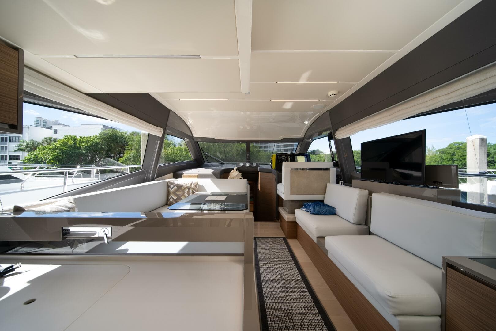 2018 Ferretti Yachts 450 Fly — photo 20