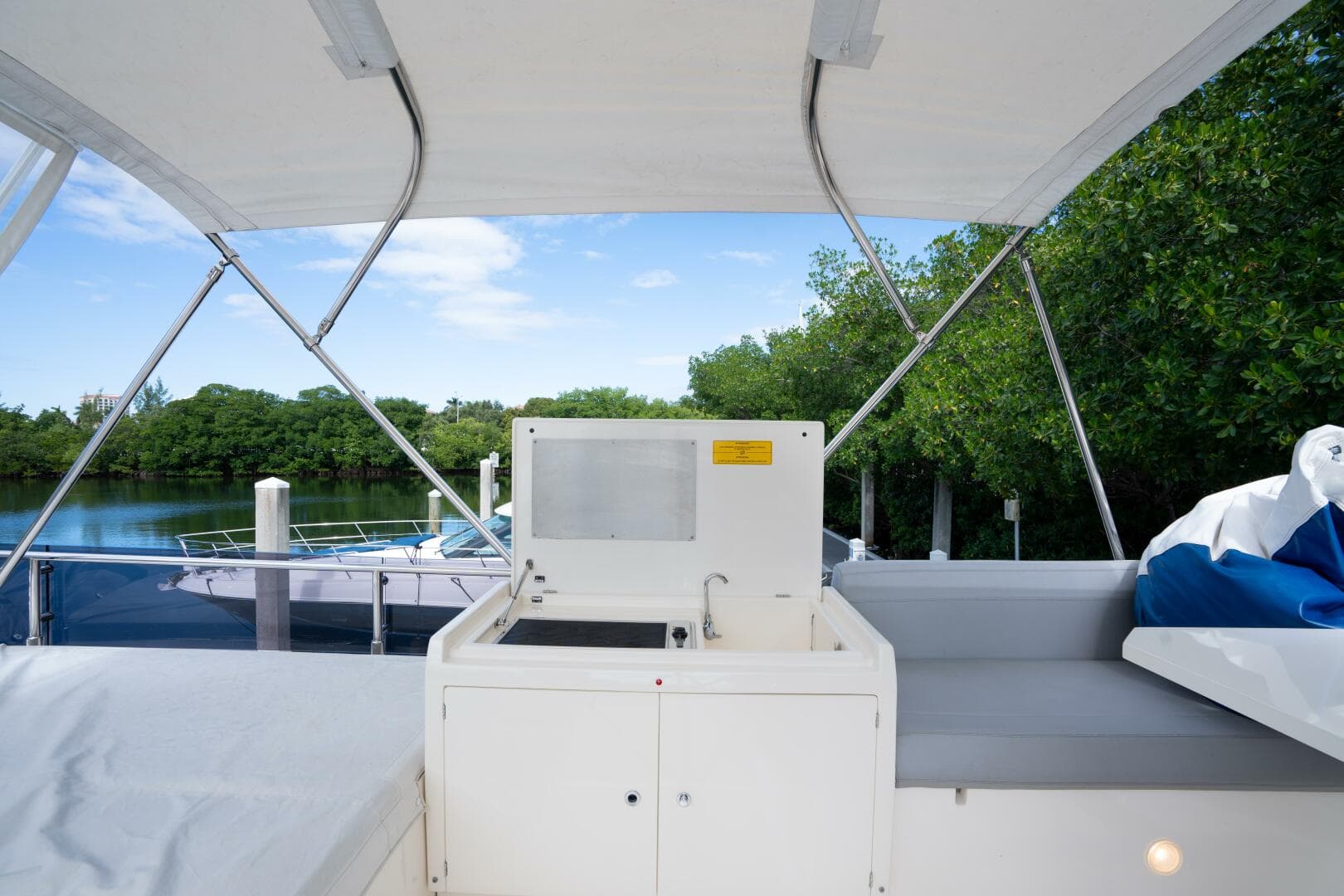 2018 Ferretti Yachts 450 Fly — photo 27