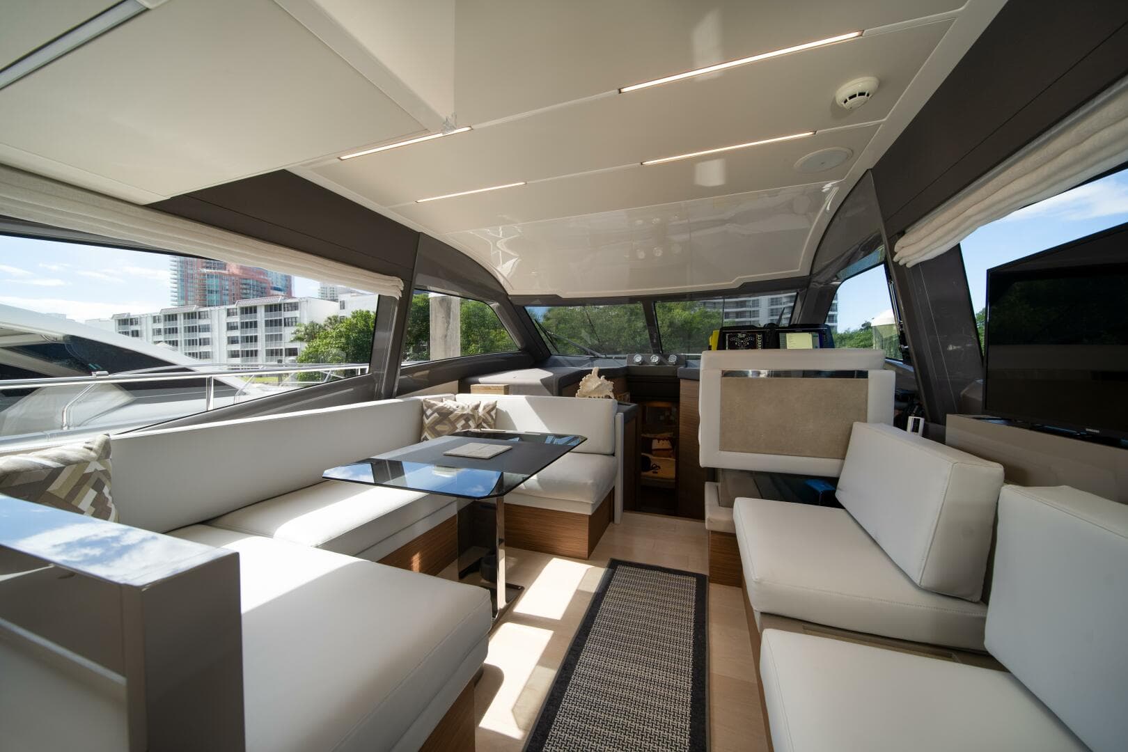 2018 Ferretti Yachts 450 Fly — photo 21