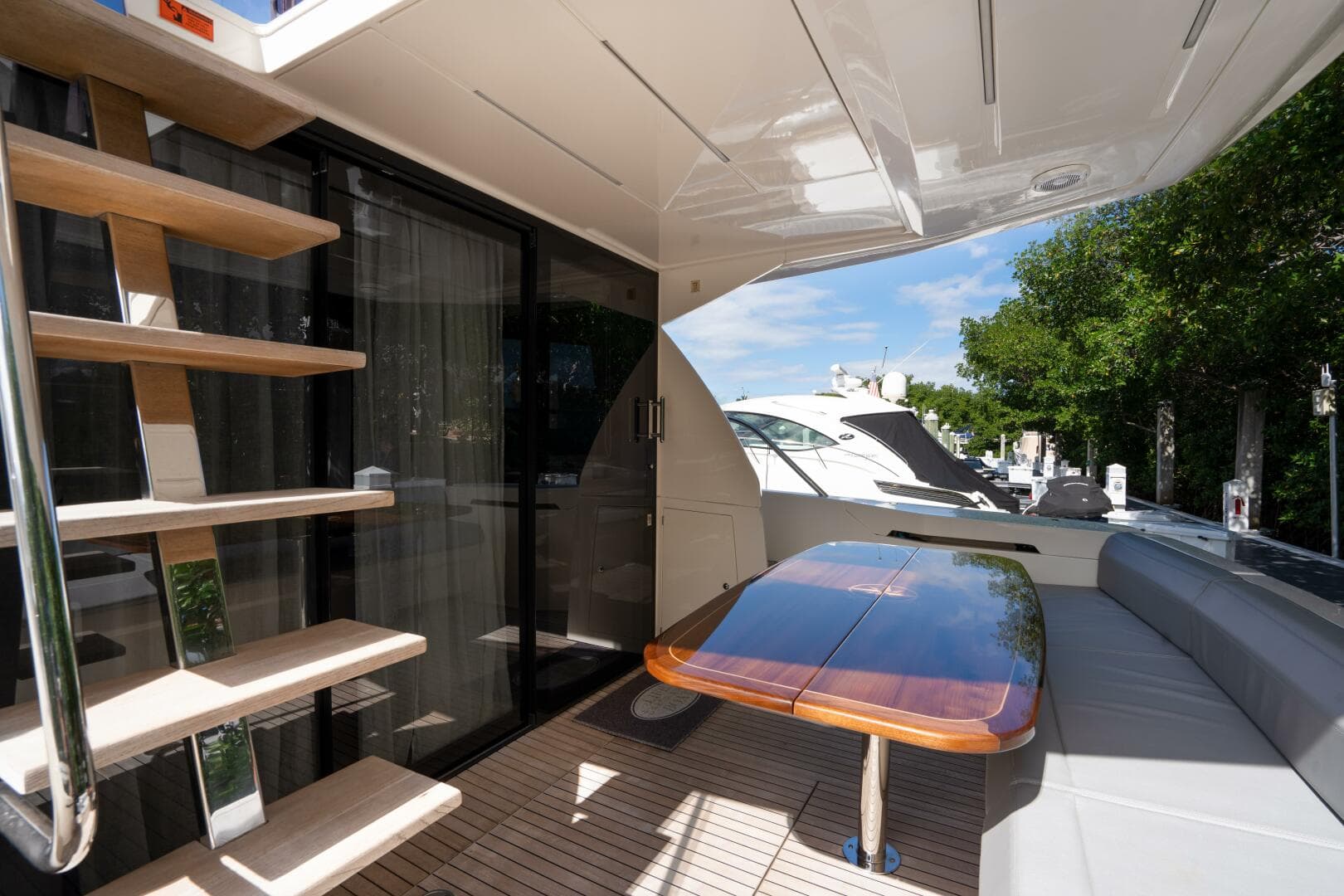 2018 Ferretti Yachts 450 Fly — photo 35