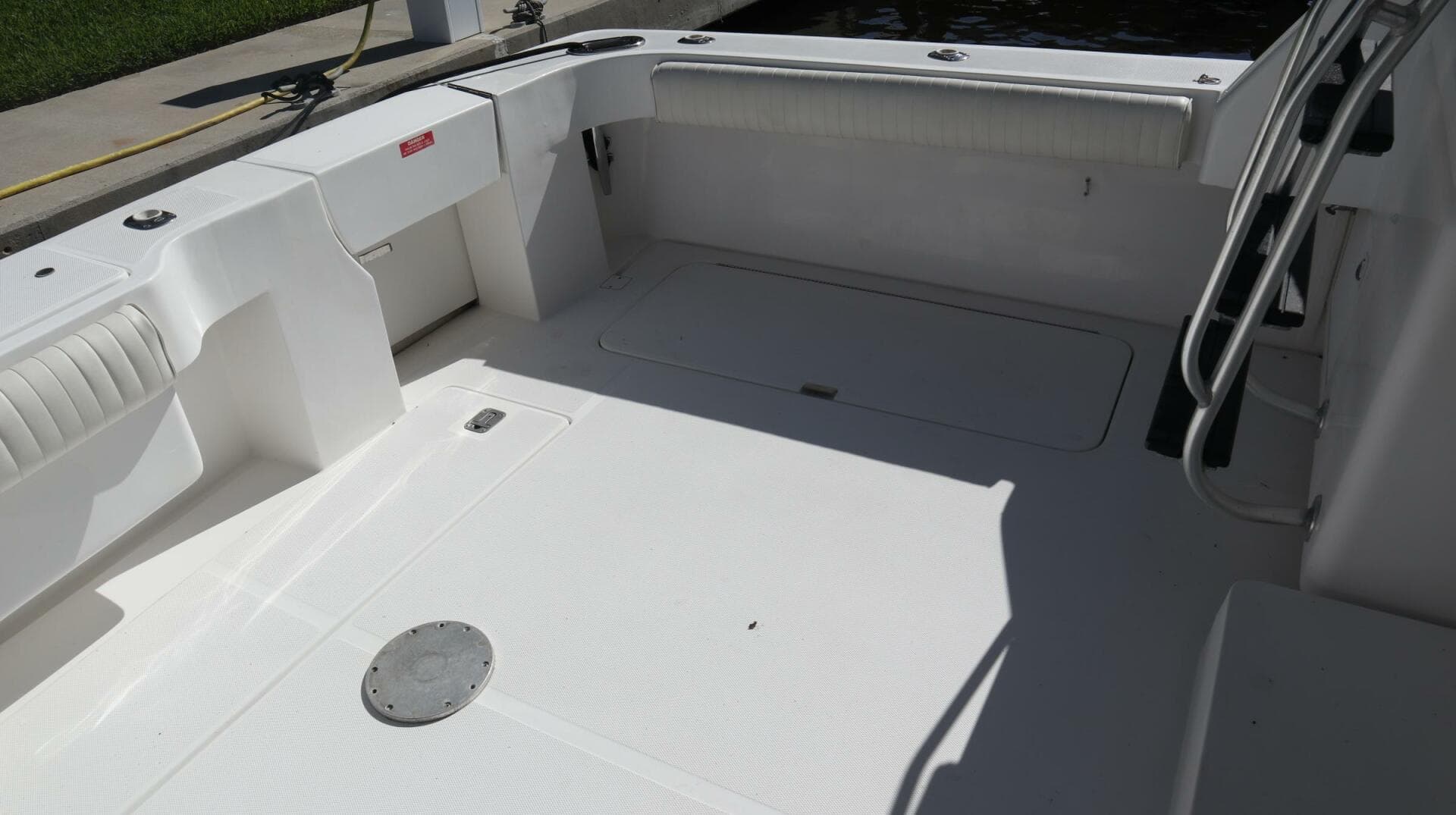 2005 Luhrs — photo 47