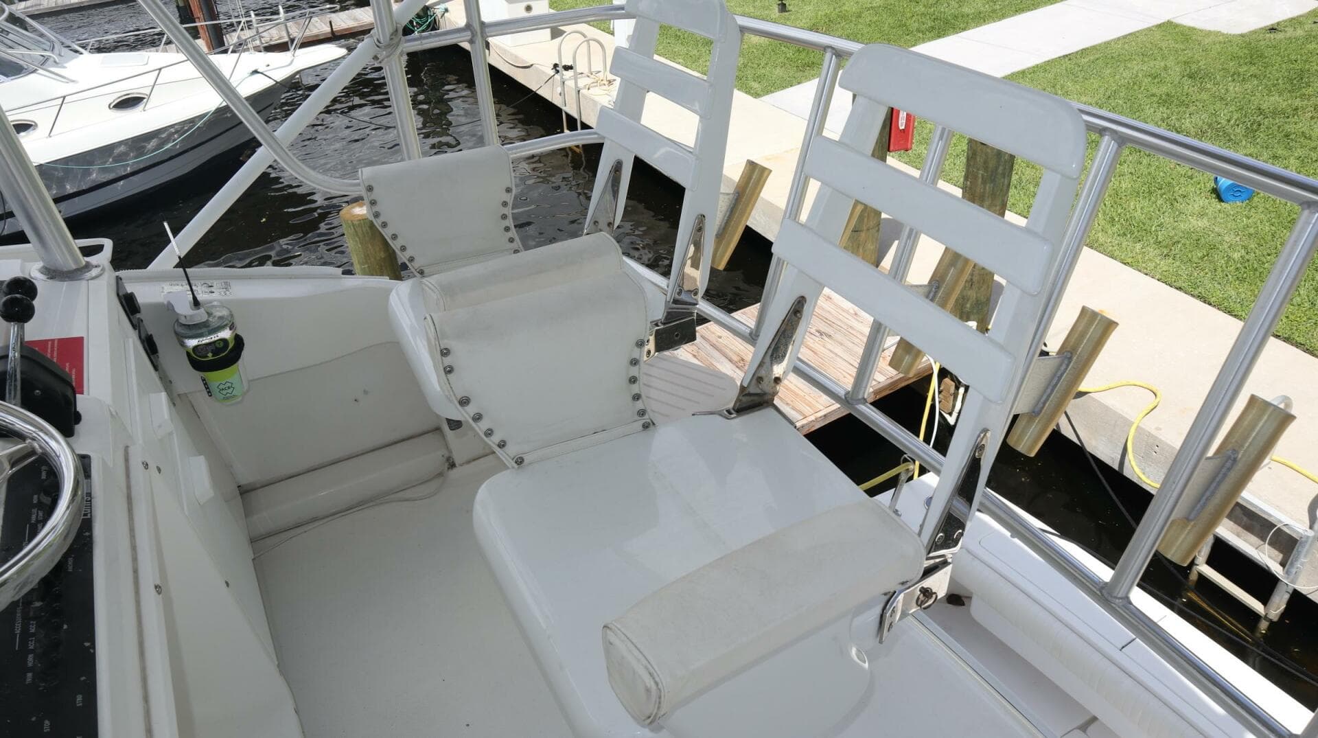 2005 Luhrs — photo 73